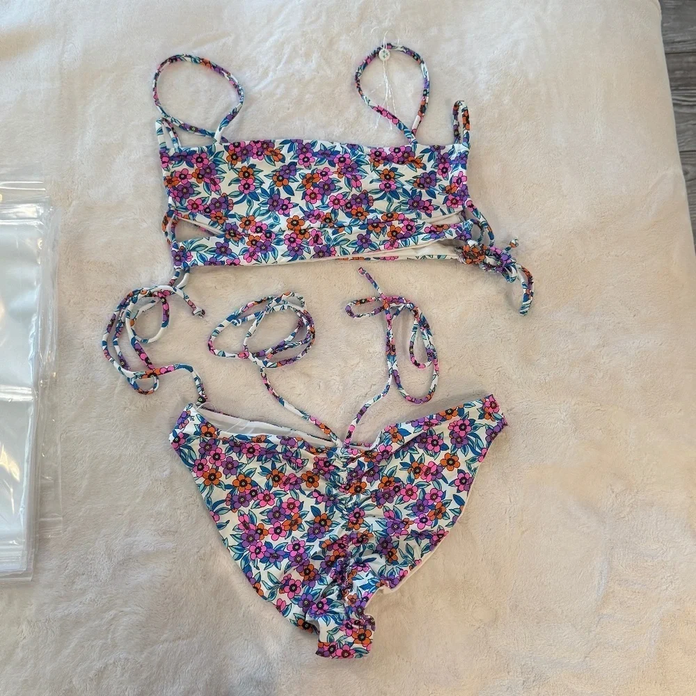 New! Set Frankies Bikinis Flower Farm Floral Bikini Set 31483