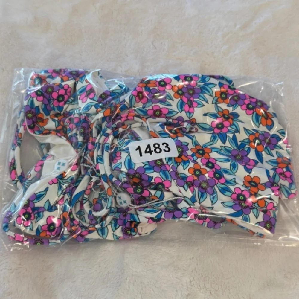 New! Set Frankies Bikinis Flower Farm Floral Bikini Set 31483