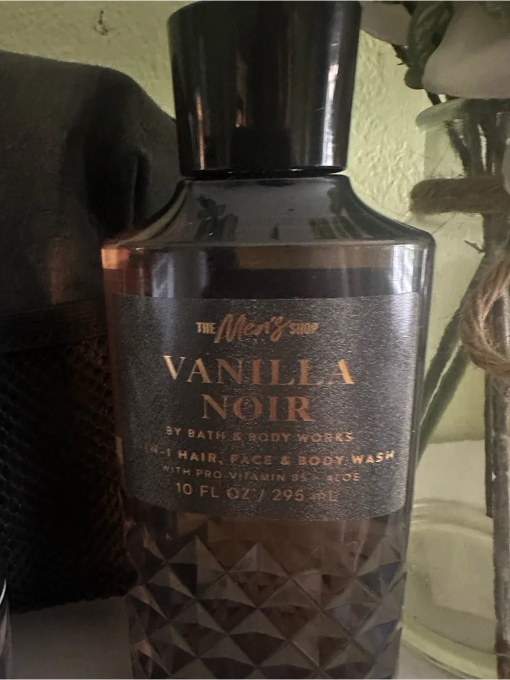 Bath & Body Works vanilla noir