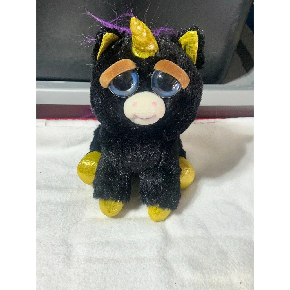 Black unicorn Feisty pet