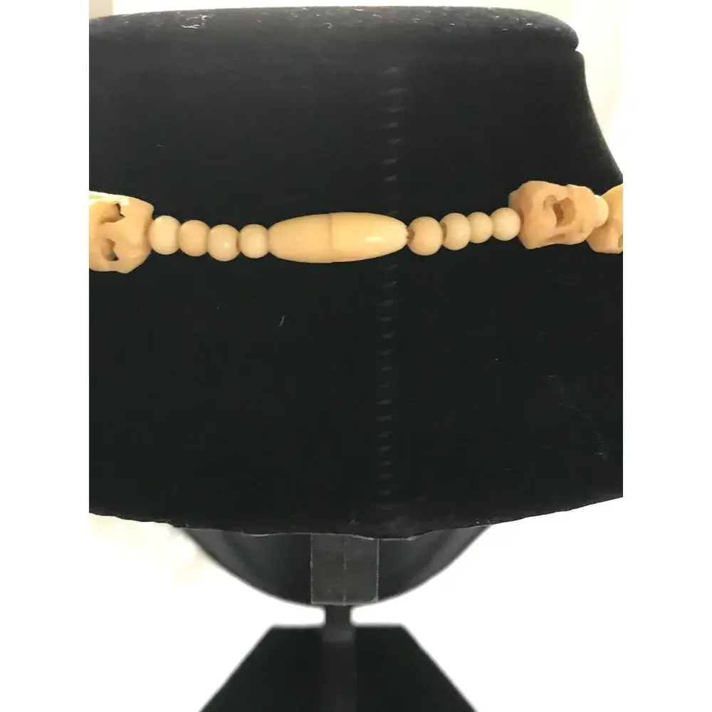 Vintage Carved Bone Elephant Necklace With Bone Barrel Twist Closure 16 Inches