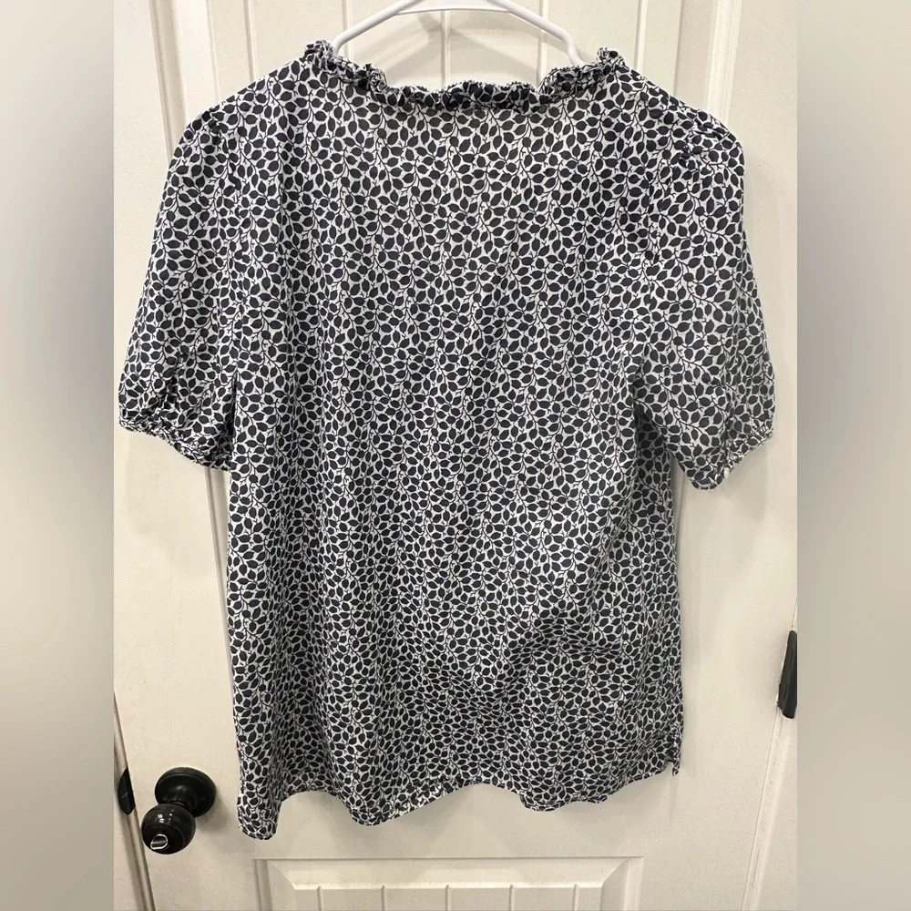 GAP maternity blouse
