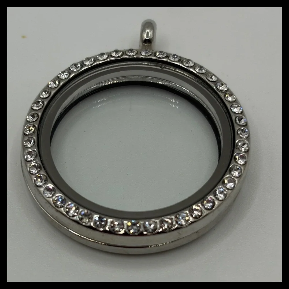 Origami Owl Floating Locket Pendant Womens Large Silver Crystal Rhinestone