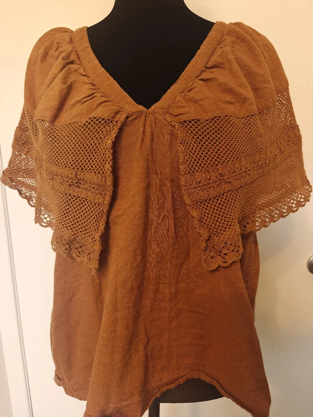Old Navy beautiful crochet