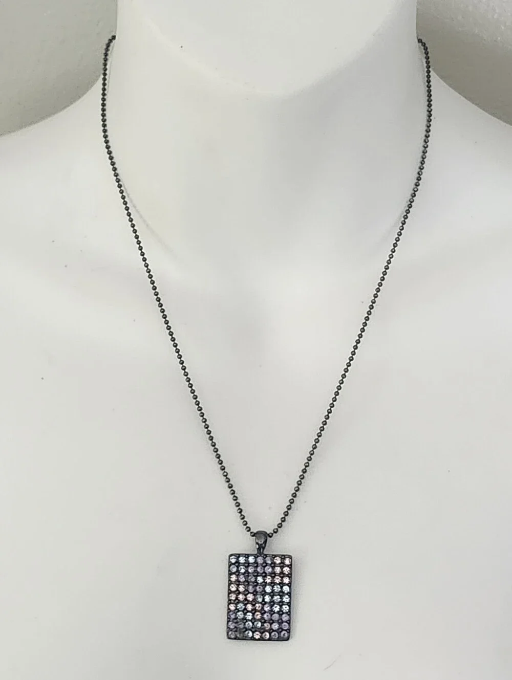 Guess necklace rectangular