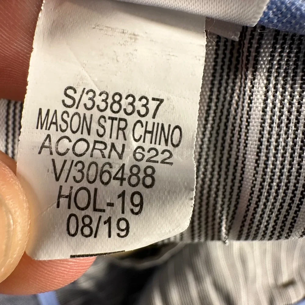 Banana Republic measures 32x31