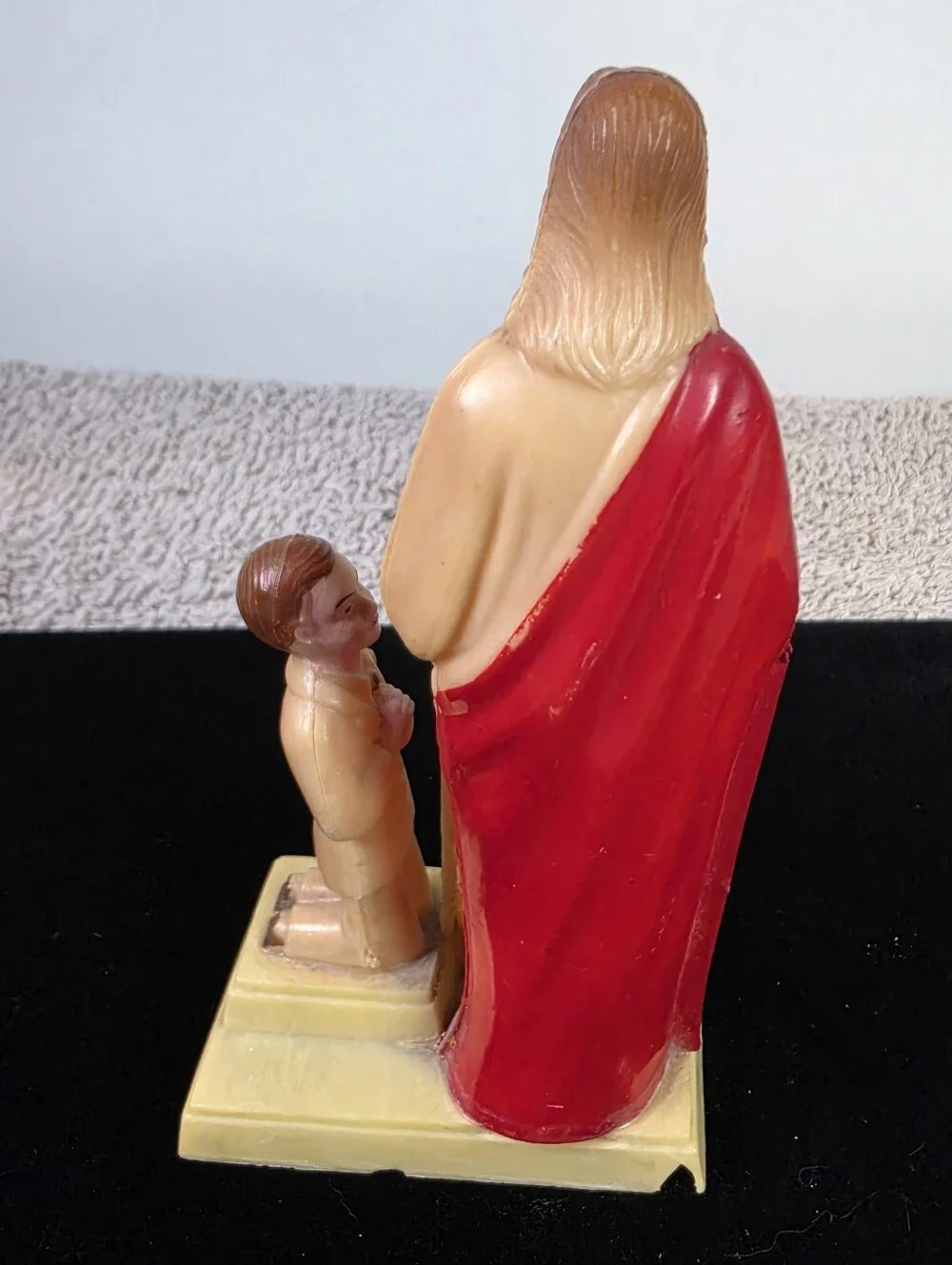 N/A kneeling across