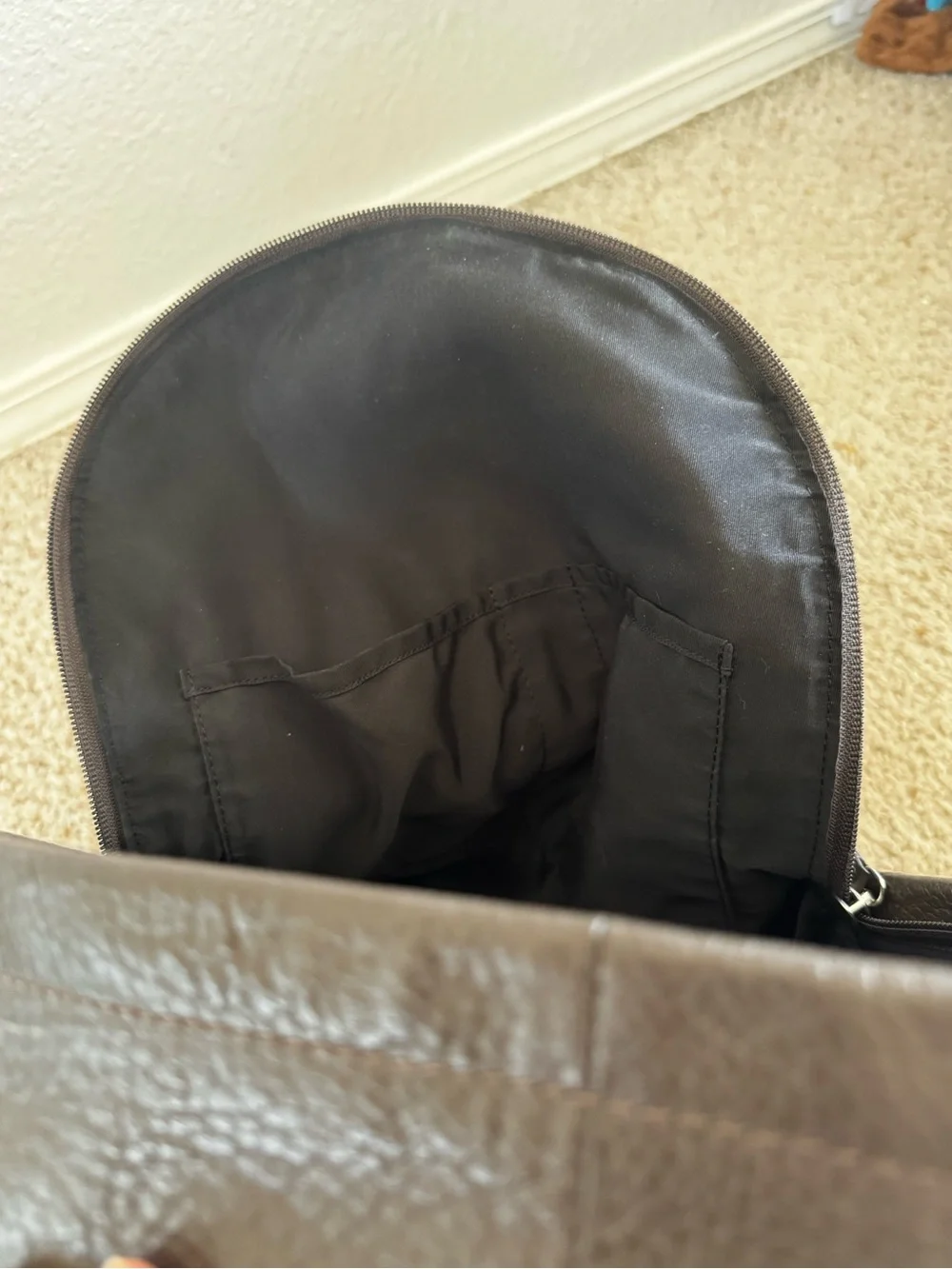 Cole Haan interior features pocket