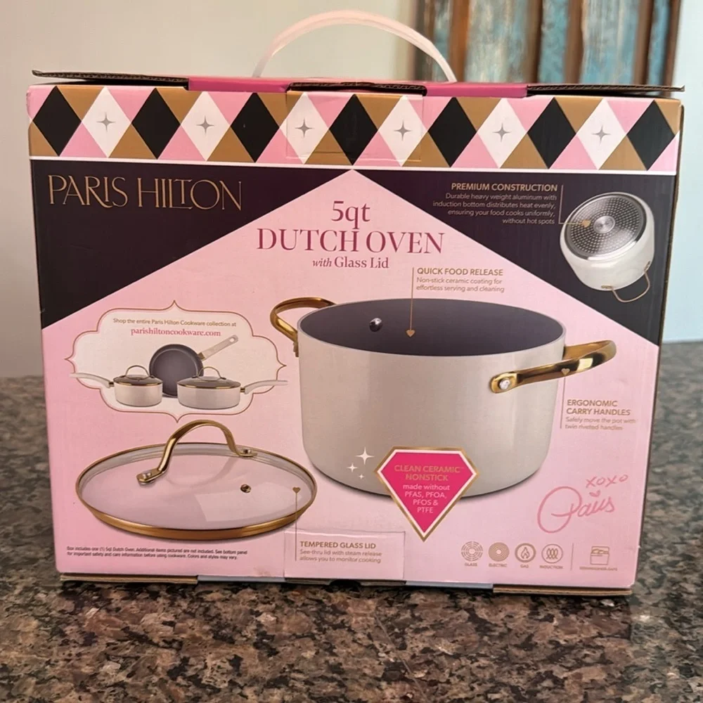 Paris Hilton White Dutch Oven with Glass Lid