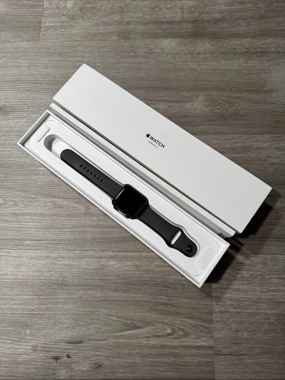 Apple Watch Series 3 42MM Aluminum