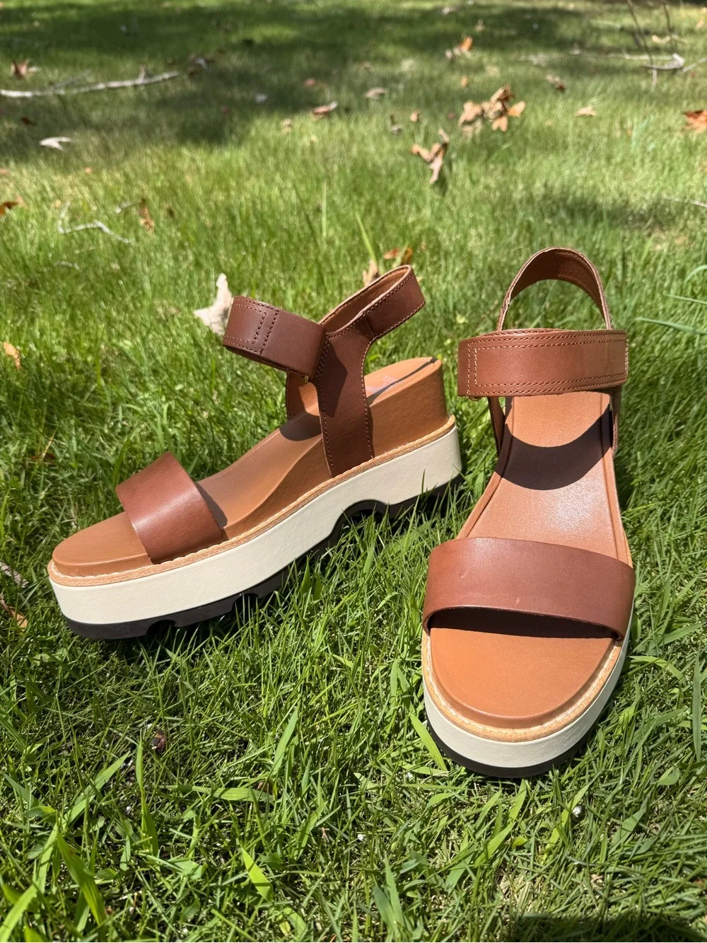 Sorel Joanie IV Y Strap Tan Leather Wedge Platform Sandals 9M
