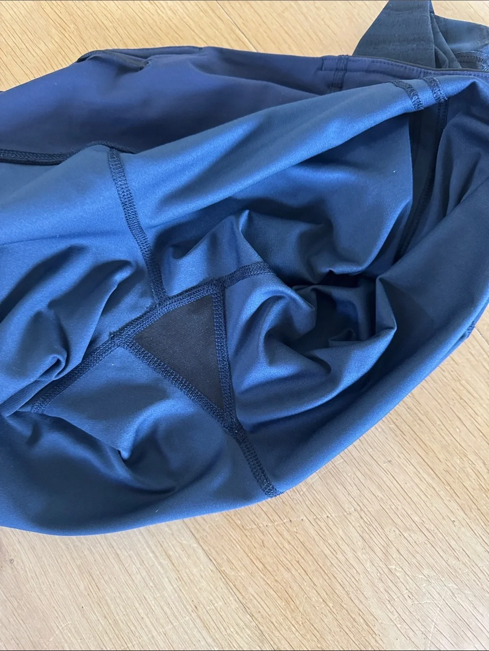 Lululemon Navy & Black Athletic Capri Leggings