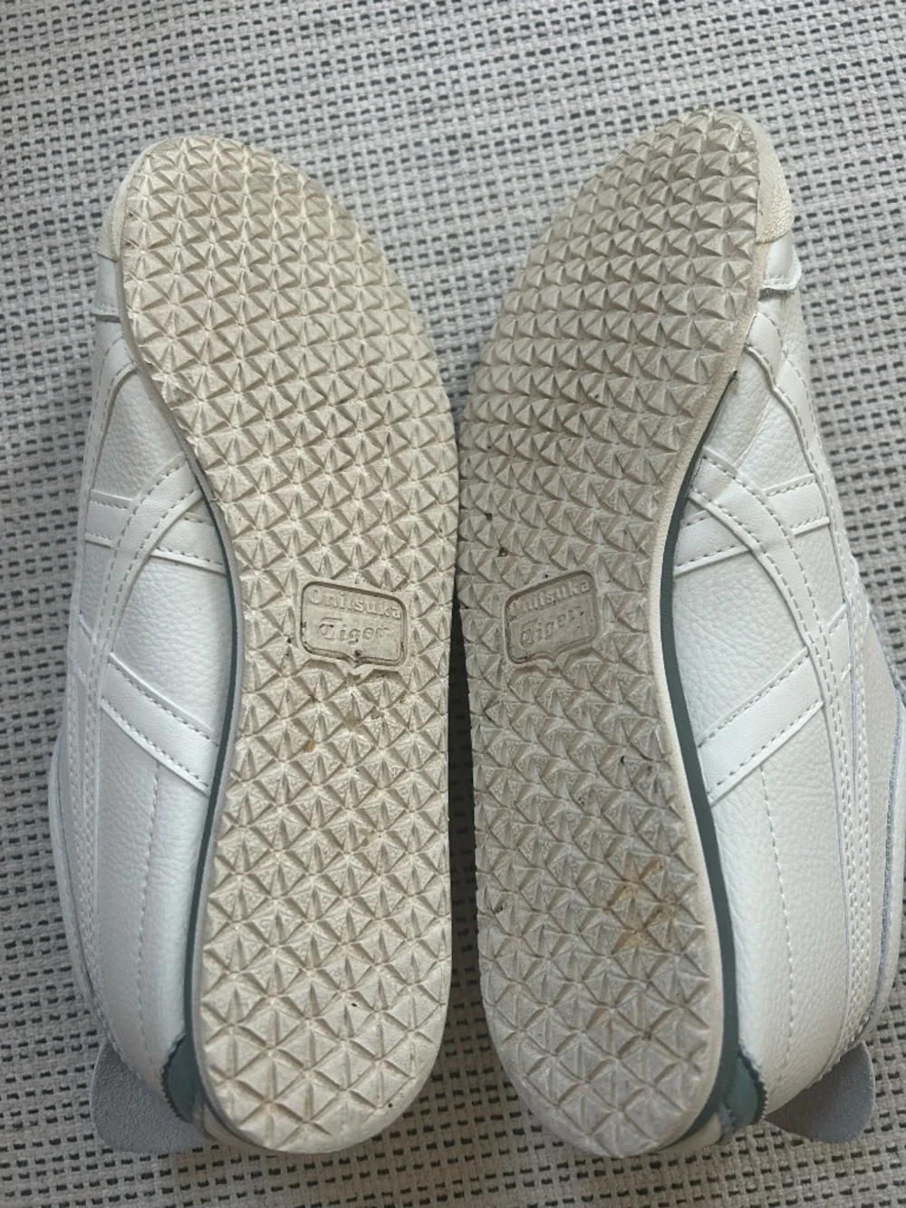 Onitsuka Tiger by Asics clean style