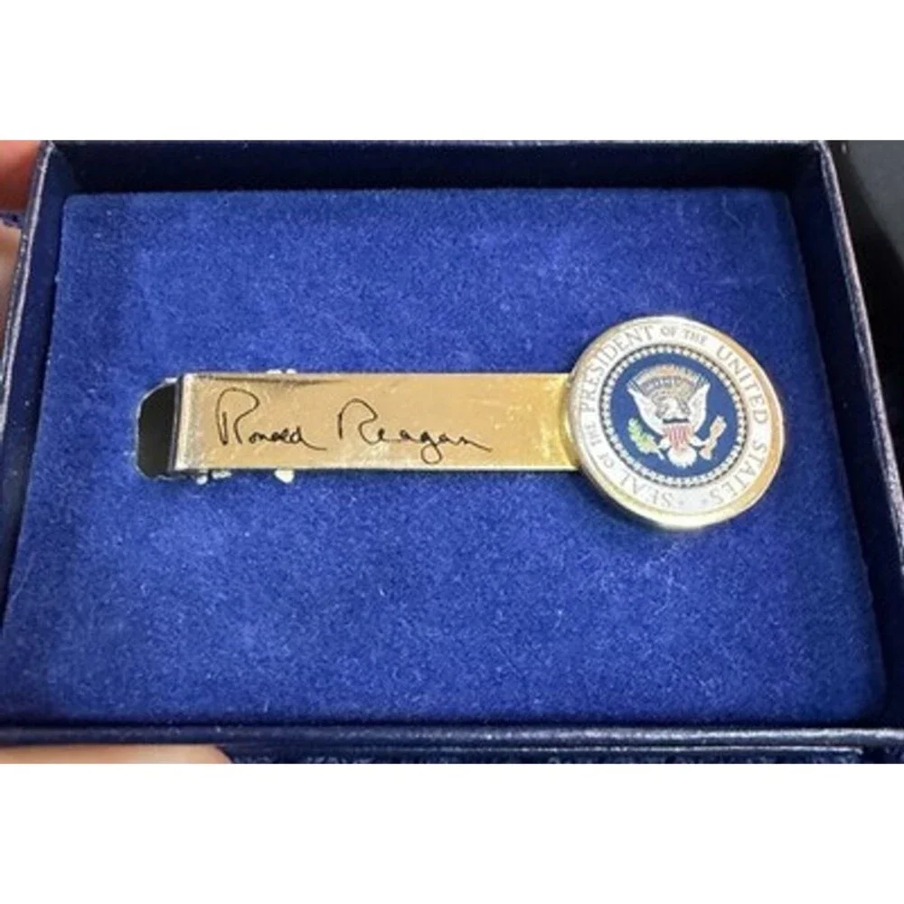 Vintage Ronald Regan Presidential Presentation Tie Clip w Original Box