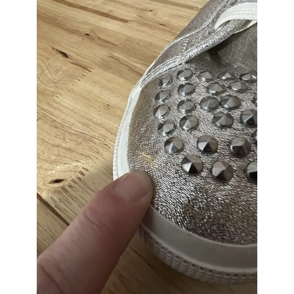 Superga sneakers efforts