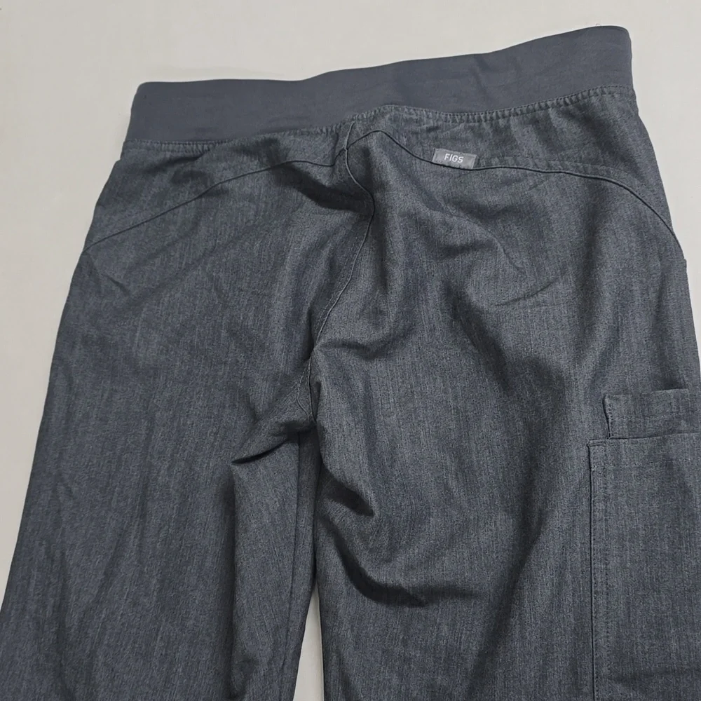 Figs comfortable charcoal