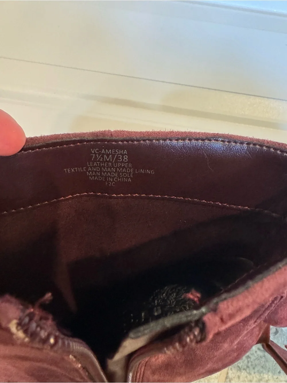 Vince Camuto chic maroon