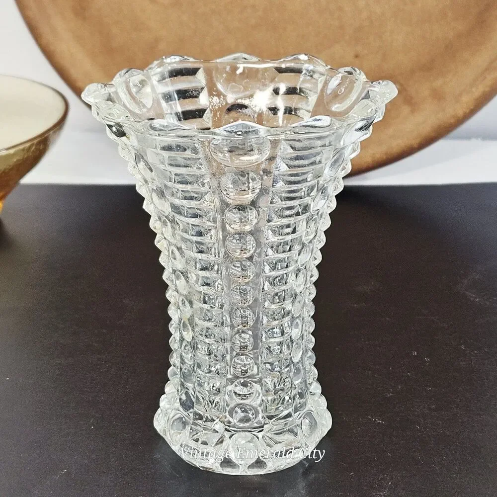 Indiana Glass making glass