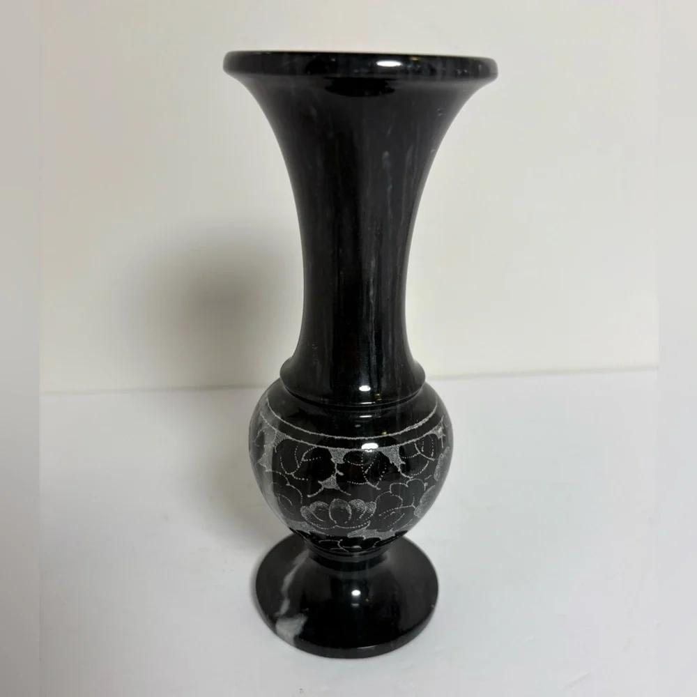 N/A marble floral
