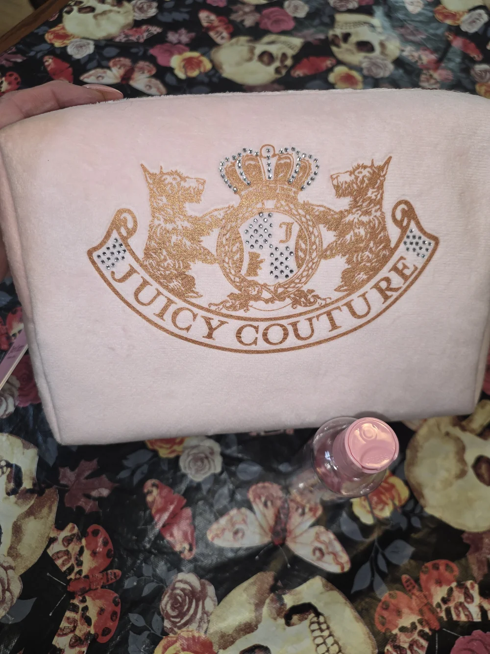 Juicy Couture travel style