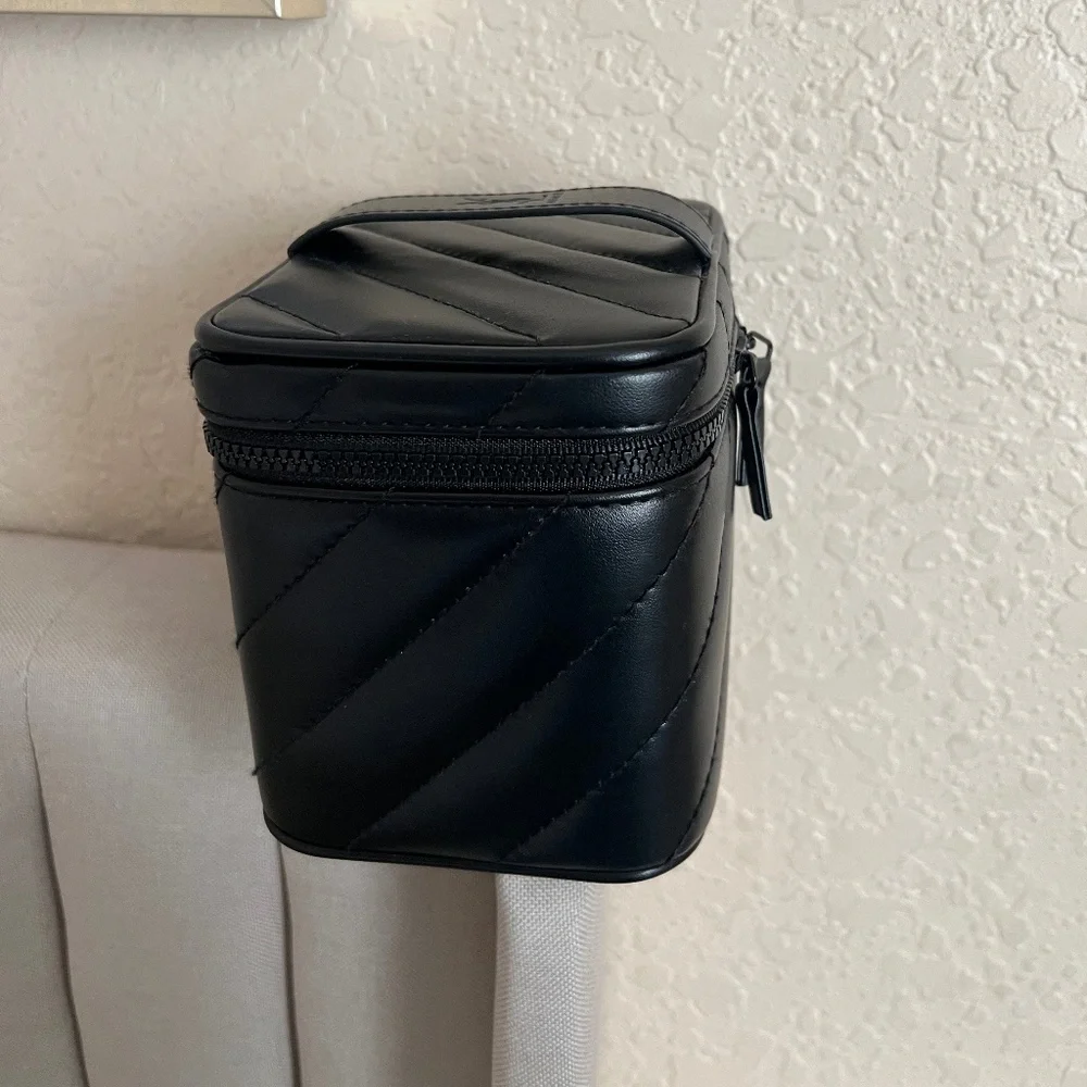 YSL Black Quilted Vanity Bag YSL - Unbranded