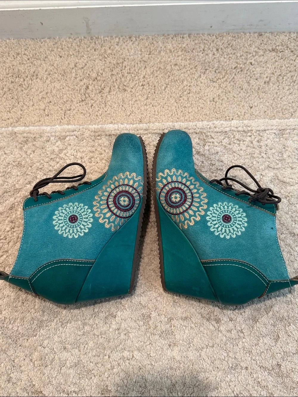 Lartiste boots are