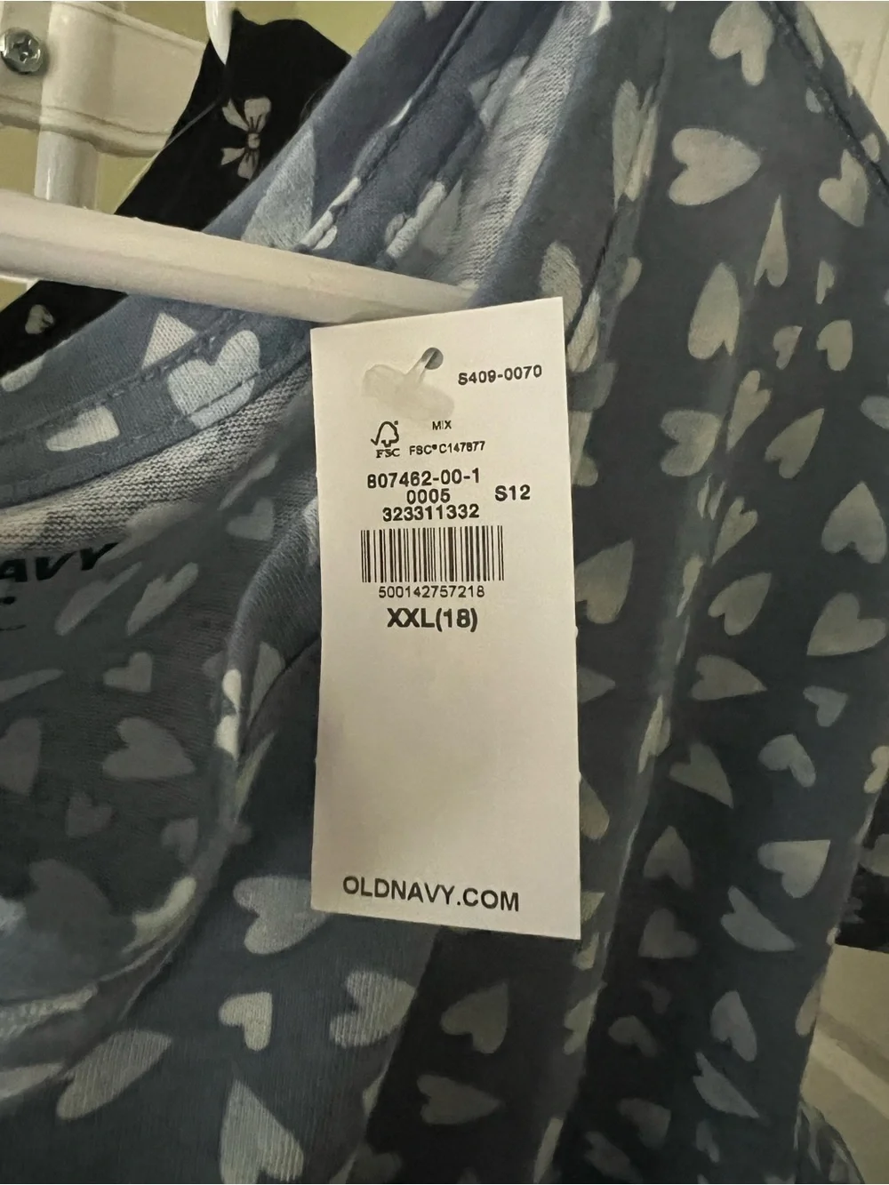 Old Navy selling as