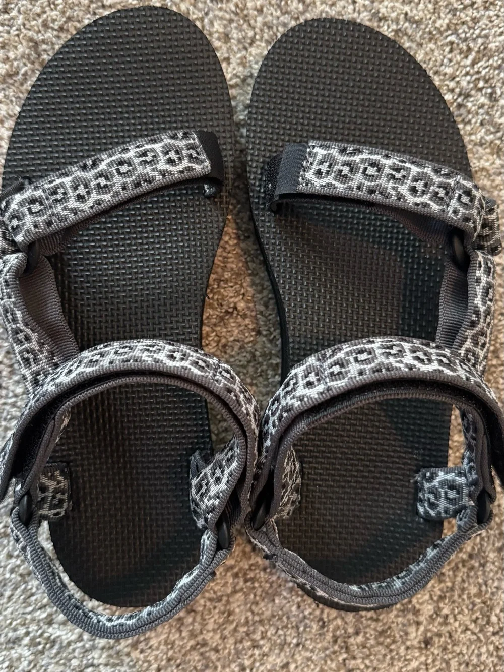 Teva Midform Universal Leopard Strappy Sandals US8/UK6/EUR39 Black & Gray $60