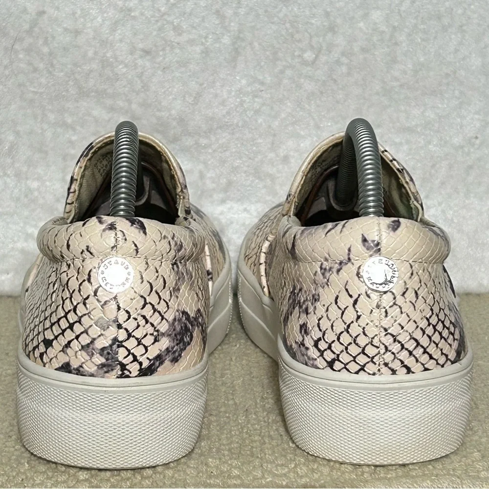 Steve Madden steve madden