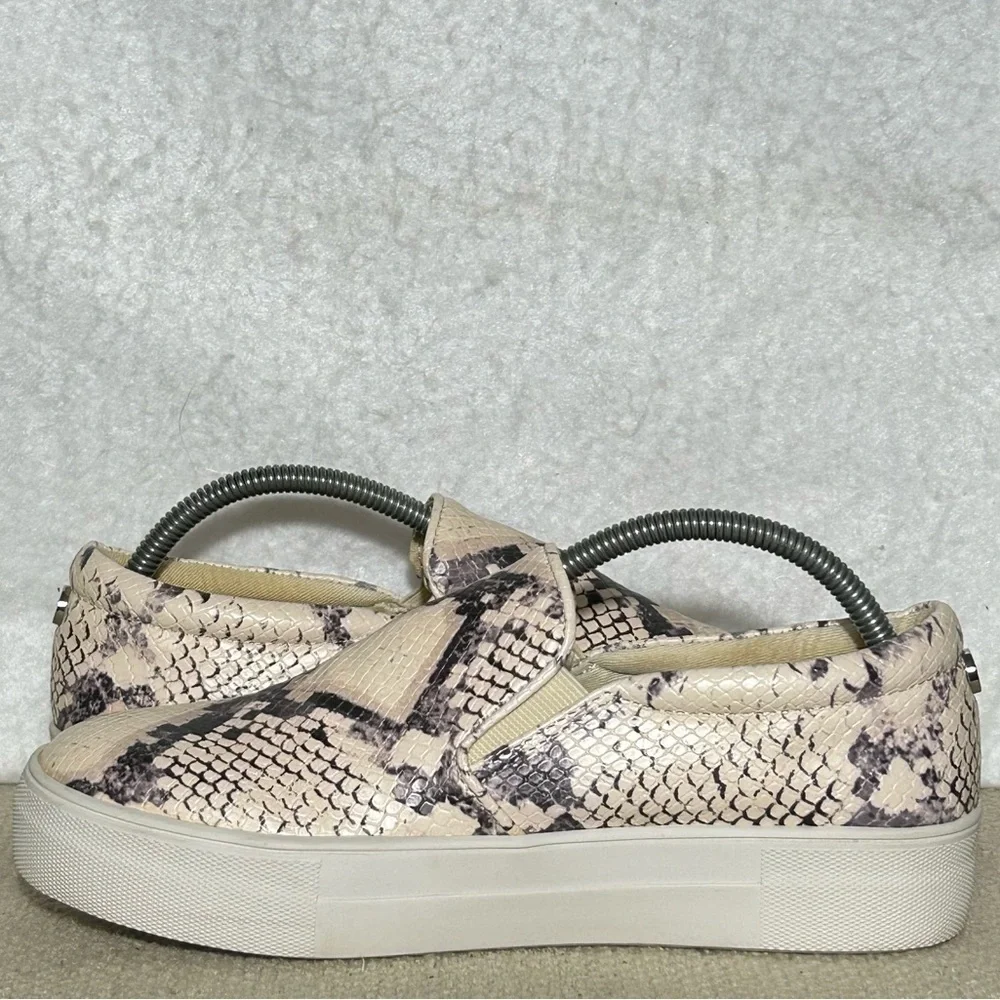 Steve Madden steve madden