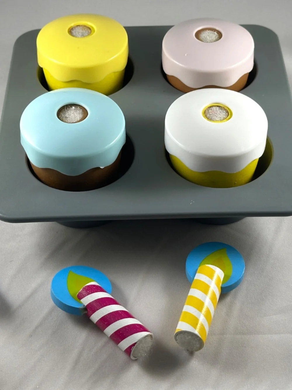 Melissa & Doug Bake & Decorate Wooden Cupcake Set with Oven Mitt