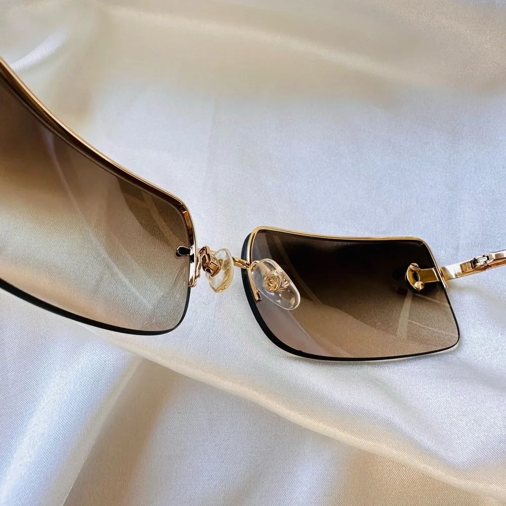 CHANEL 100% authentic
