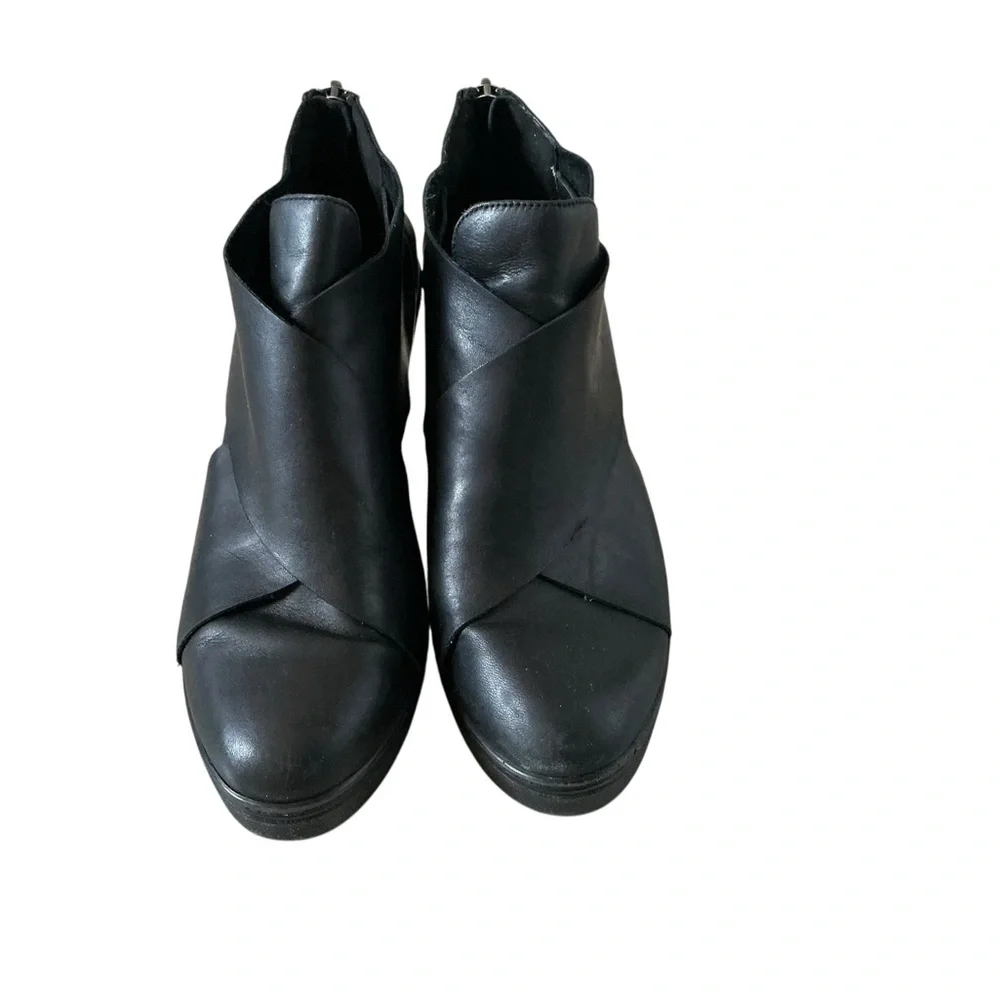 Eileen Fisher black leather