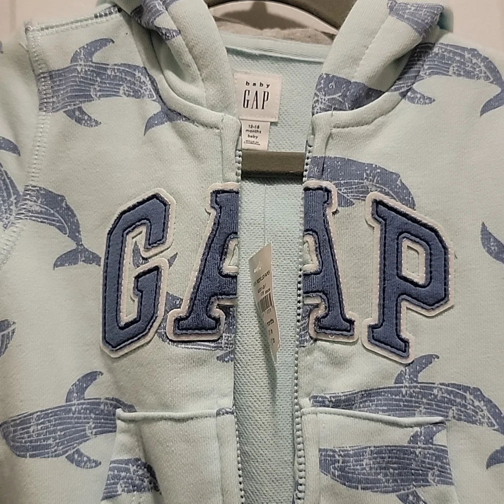 GAP so cute