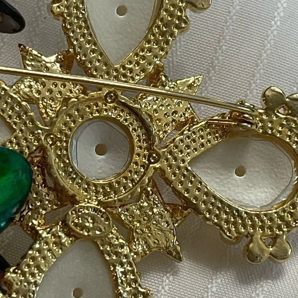 Chanel Pearl Crystal Statement Brooch