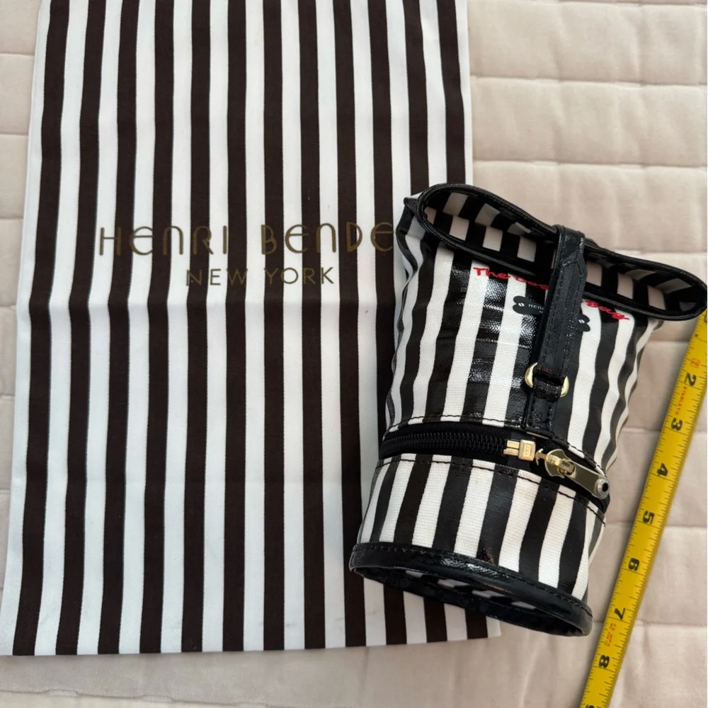 henri bendel chic travel