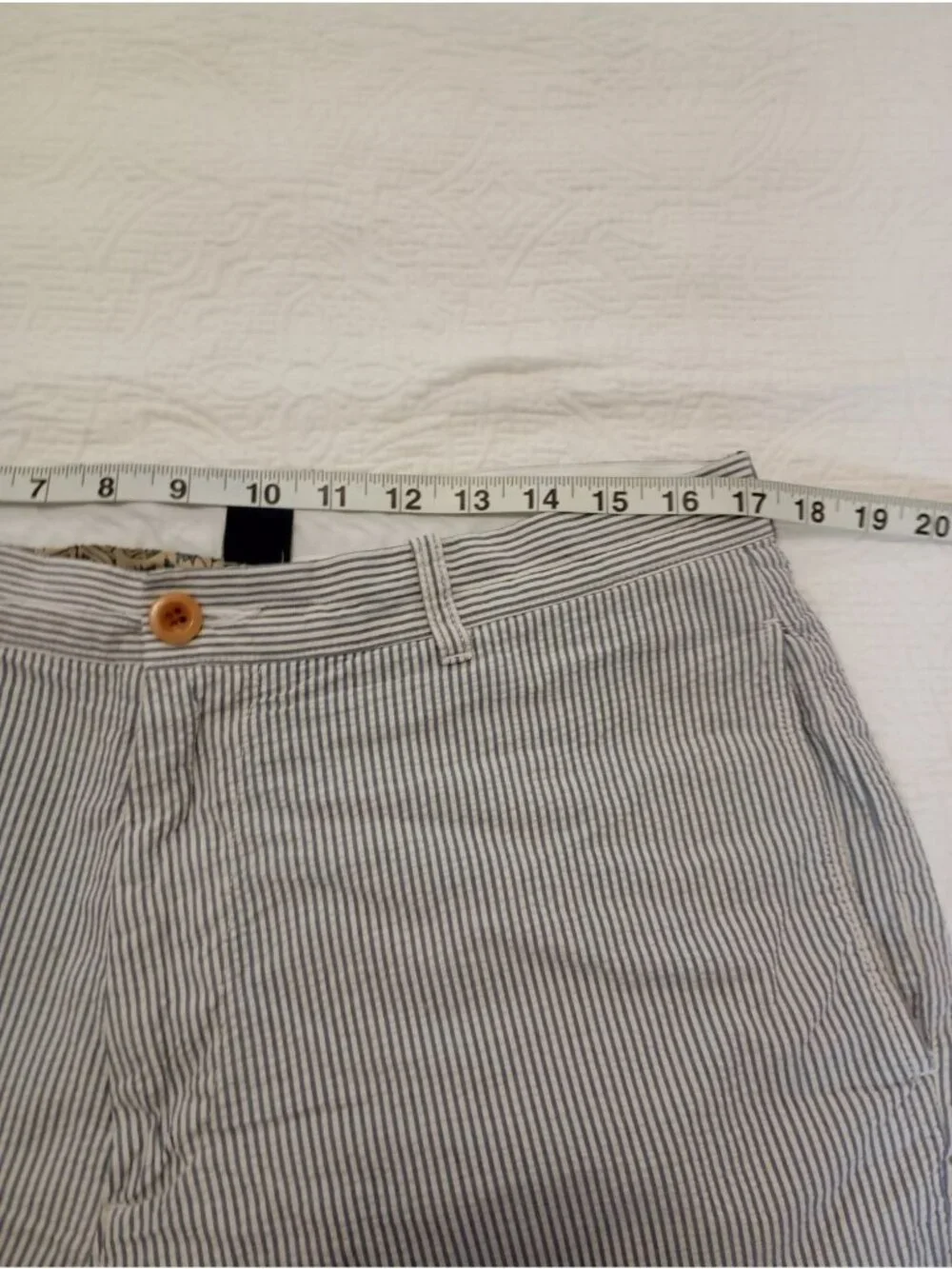 J. Crew Mens Striped 100% Cotton Shorts 34W Gray & White Casual Summer Wear