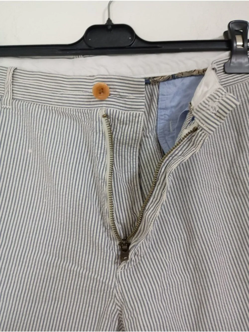J. Crew Mens Striped 100% Cotton Shorts 34W Gray & White Casual Summer Wear