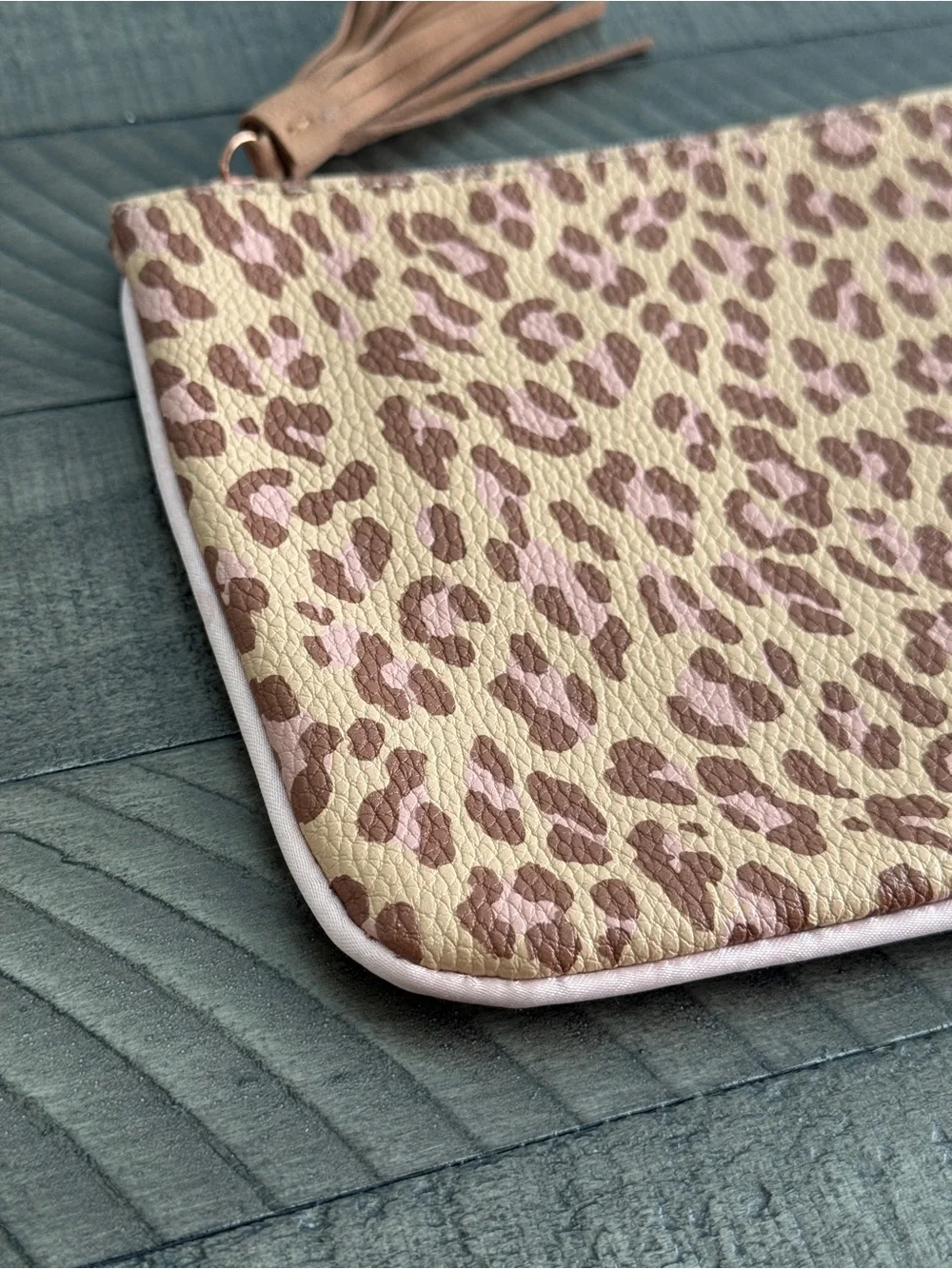 Ipsy Cosmetic Bag Faux Leather Beige & Pink Leopard Print Cosmetic Bag