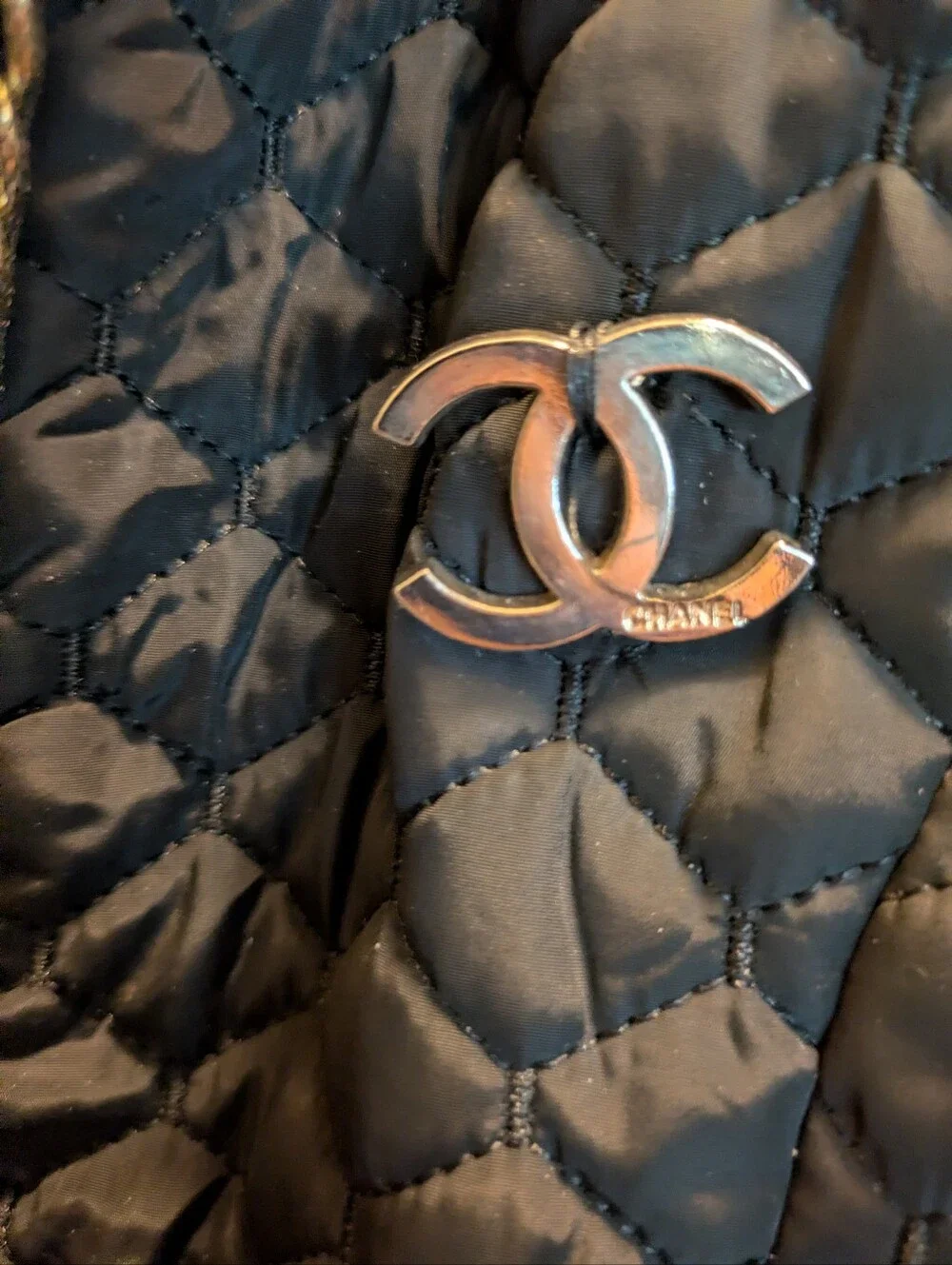 CHANEL length emblem belt