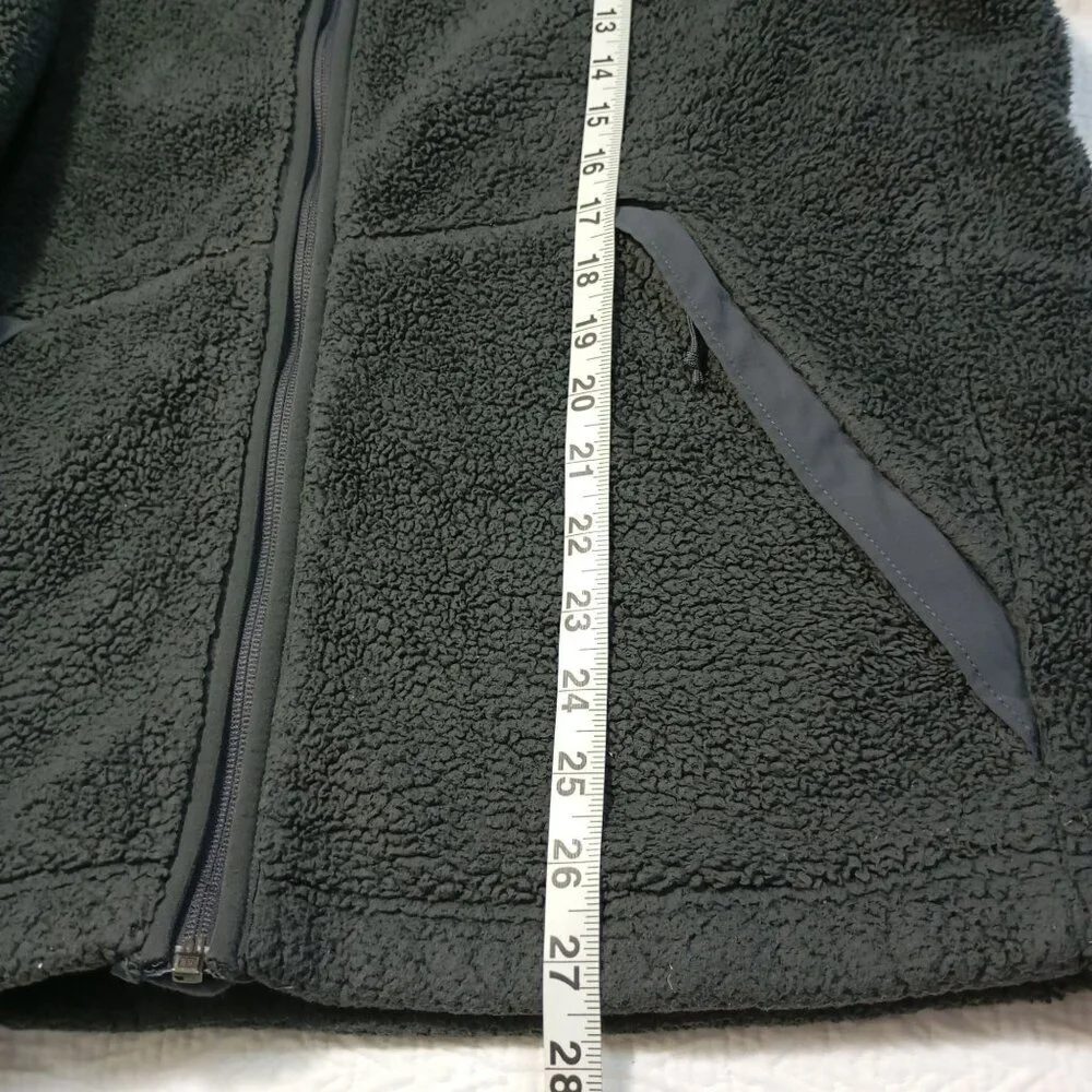 The North Face fleece pockets