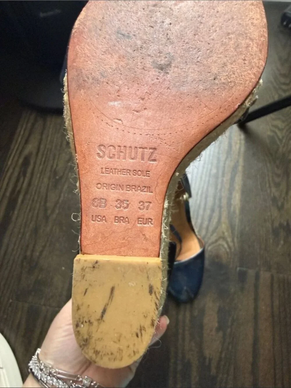SCHUTZ wear patent rich