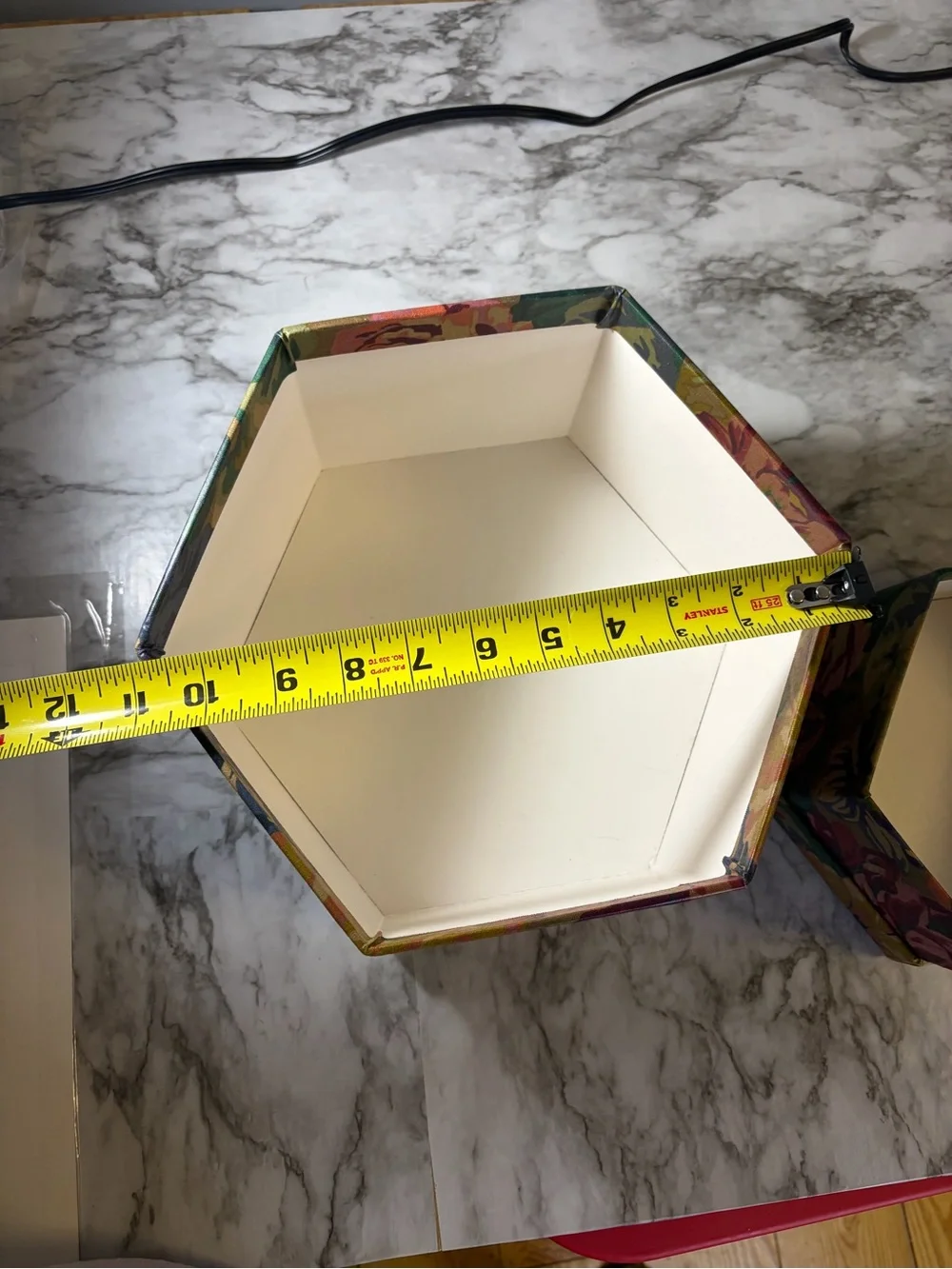 N/A hexagonal stackable boxes