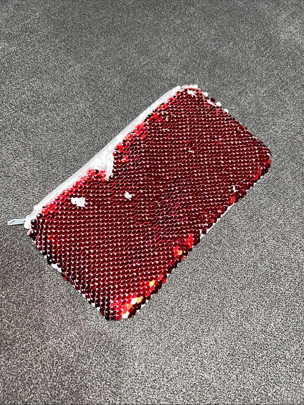 Canes red sequin