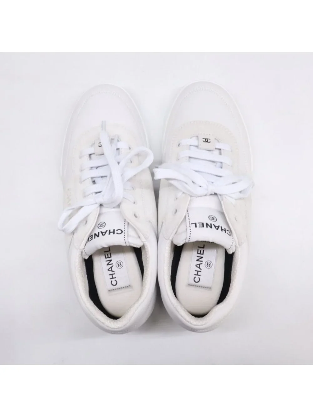 CHANEL type 24