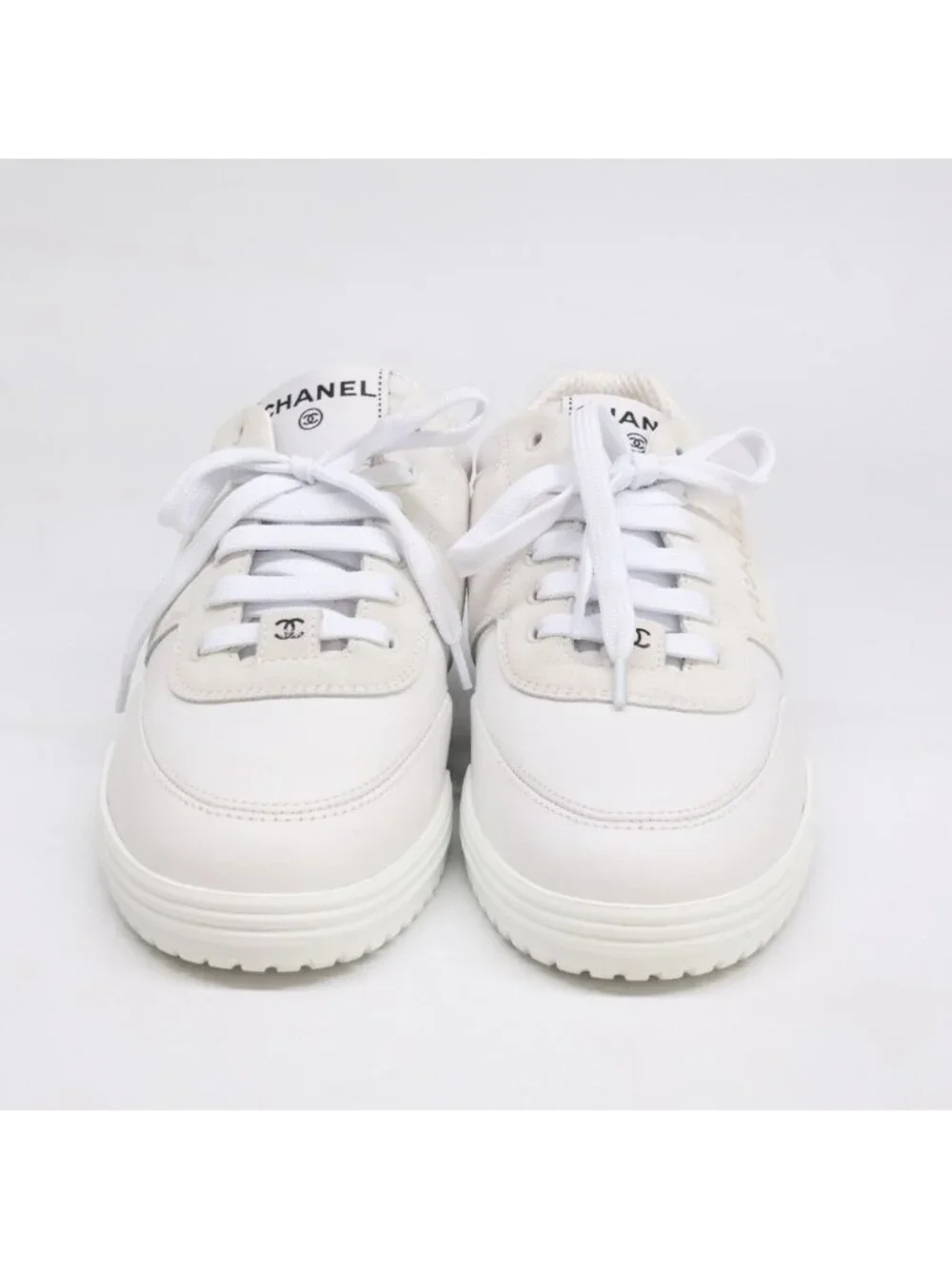 CHANEL type 24