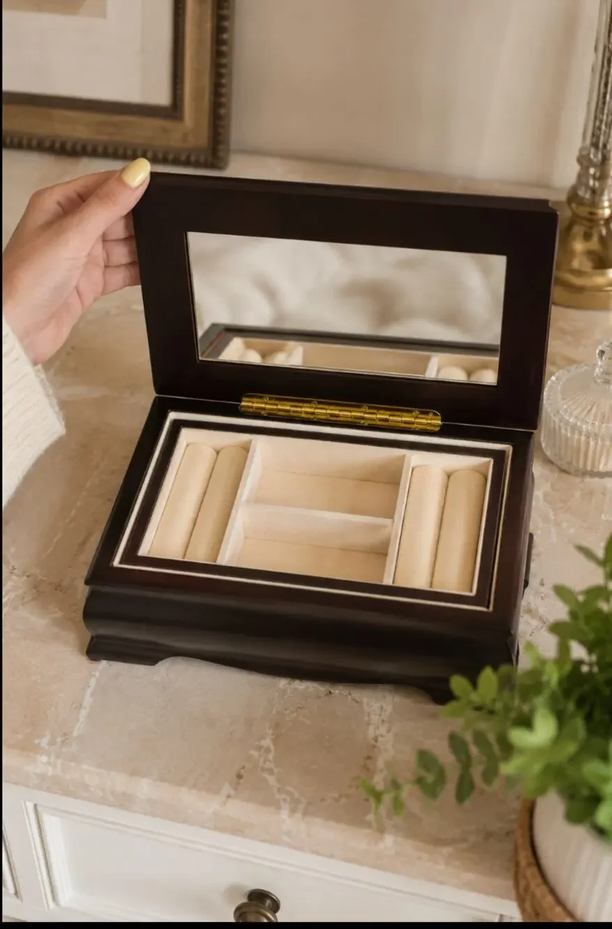 NWOB Wooden Stained Dark Small Victorian Retro Toned Jewelry Box
