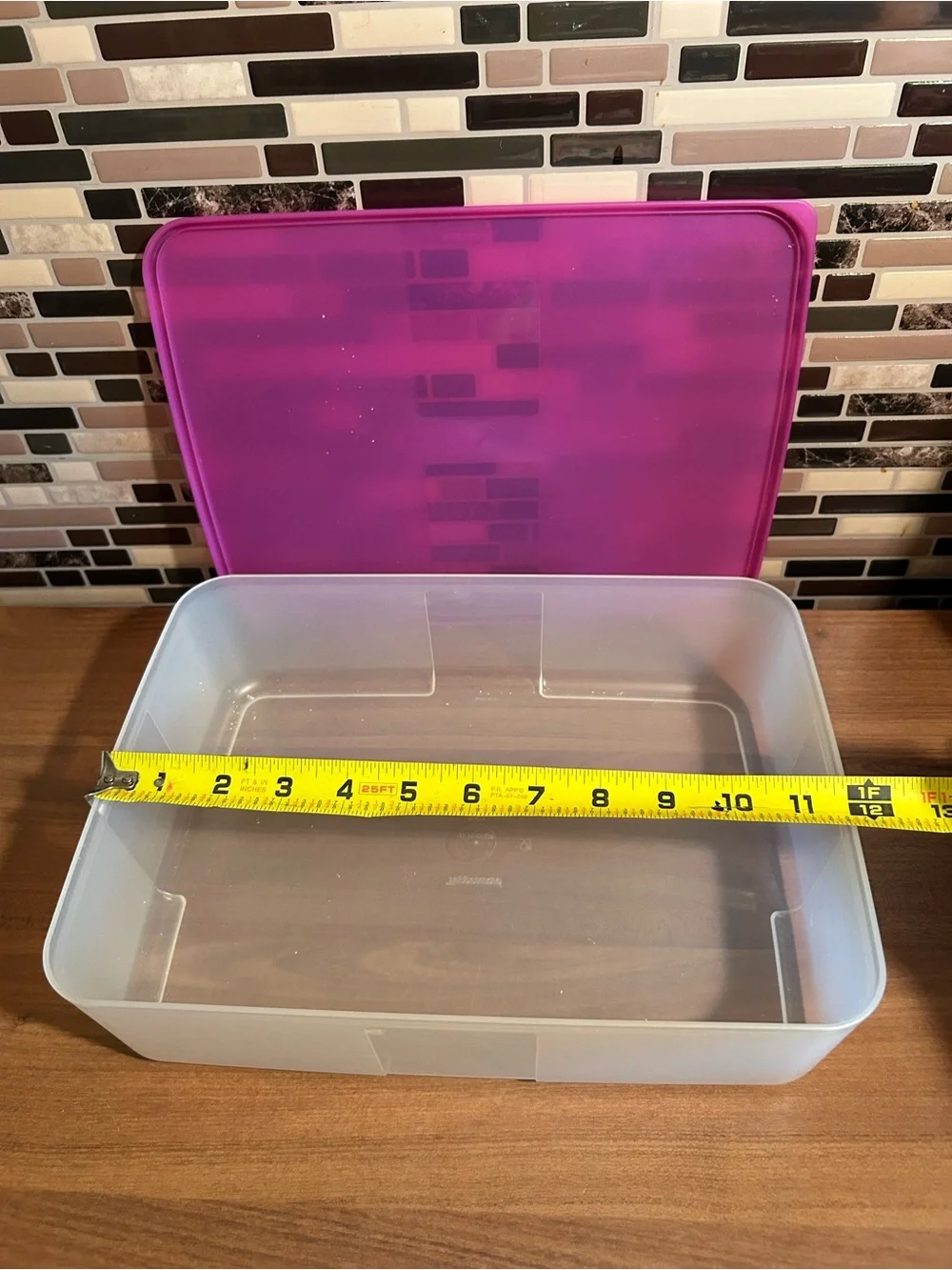 Tupperware durable pink