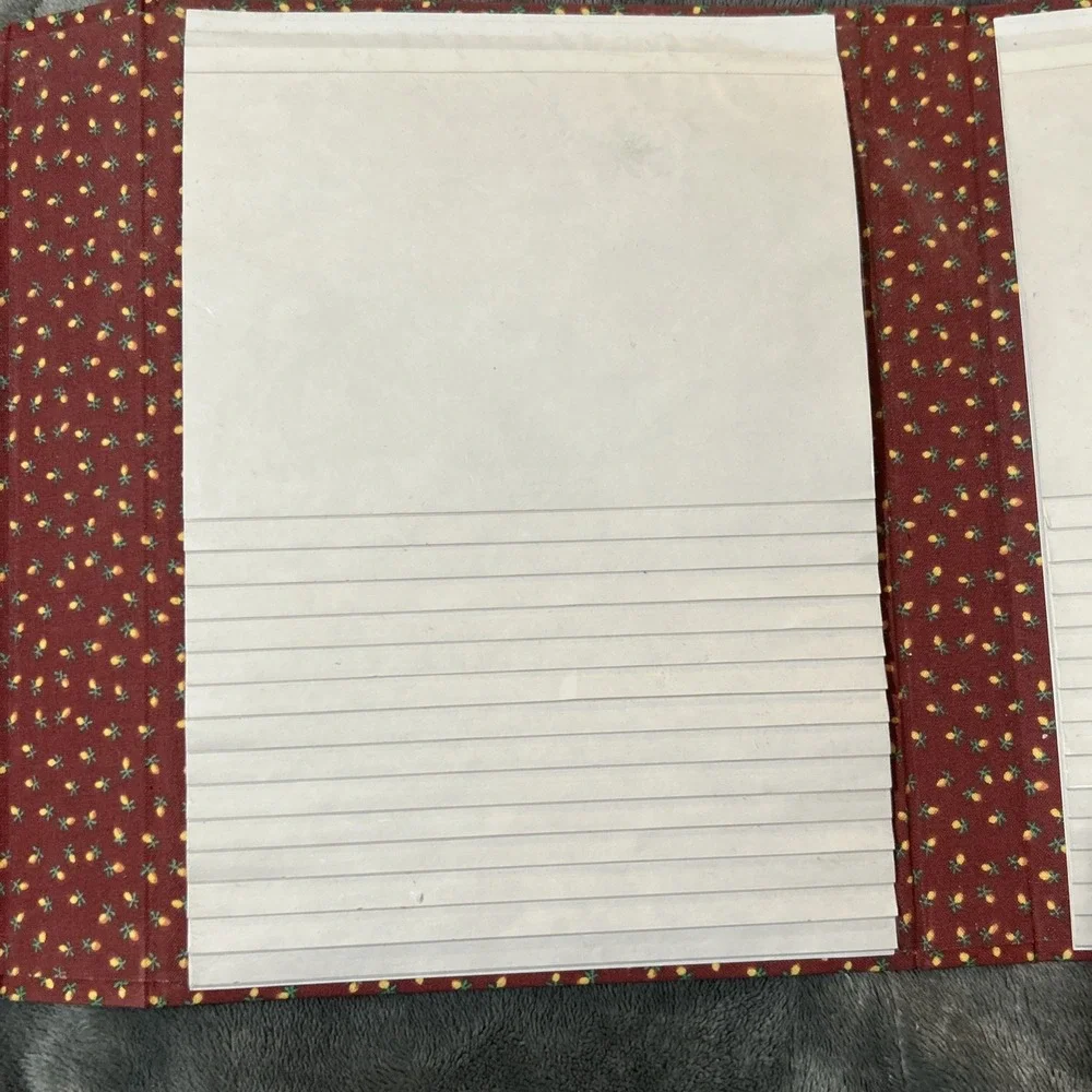 The Unbranded Brand fabric trifold