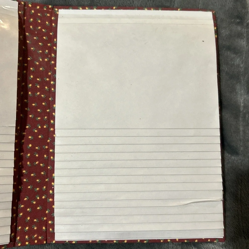The Unbranded Brand fabric trifold